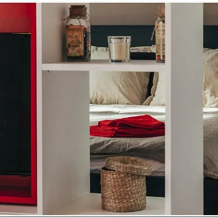 River View - Old City Studio Apartment Bucharest