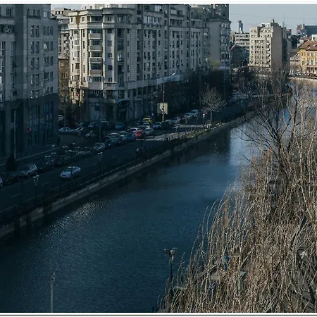 River View - Old City Studio Bucharest