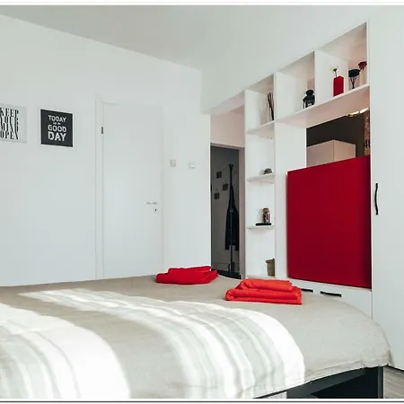 River View - Old City Studio Appartement